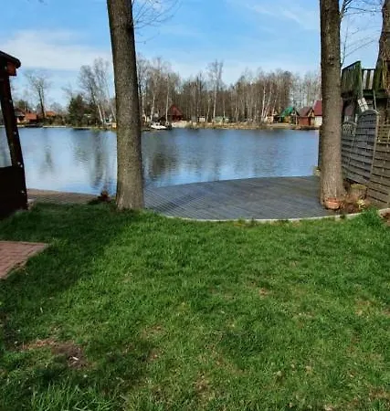 Dom Letniskowy Nad Jeziorem-rokitki *