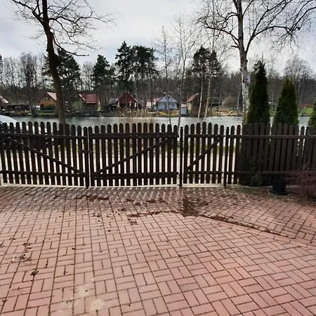 Dom Letniskowy Nad Jeziorem-rokitki Holiday home